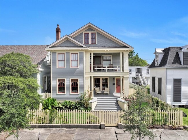 property at 1615 Winnie St