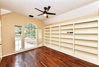 7602 Melody Cir in Houston, TX - Building Photo - Building Photo