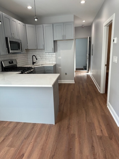 2827 W 23rd St, Unit 1B in Chicago, IL - Foto de edificio - Building Photo