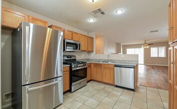 1322 E Broadmor Dr in Tempe, AZ - Building Photo - Building Photo
