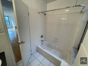 E 89 ST in New York, NY - Building Photo - Building Photo