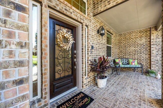 5822 Crawford Hill Ln in Sugar Land, TX - Building Photo - Building Photo