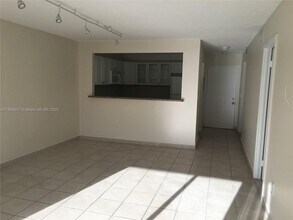 7722 Camino Real in Miami, FL - Building Photo - Building Photo