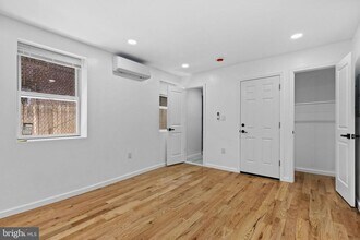 1223 Spruce St in Philadelphia, PA - Building Photo - Building Photo