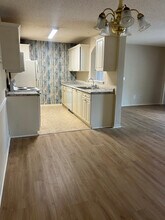 743 Coventry Ln in Florence, SC - Foto de edificio - Building Photo