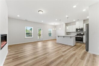 22 Jacobs Farm Dr SE in Lawrenceville, GA - Building Photo - Building Photo