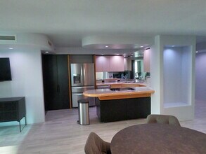 66 Queen St, Unit 1901 in Honolulu, HI - Building Photo - Building Photo