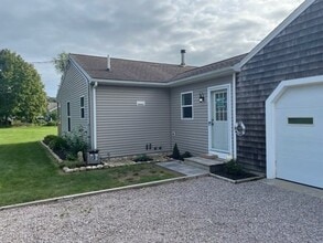 53B Cummings Ln in Westport, MA - Building Photo - Building Photo