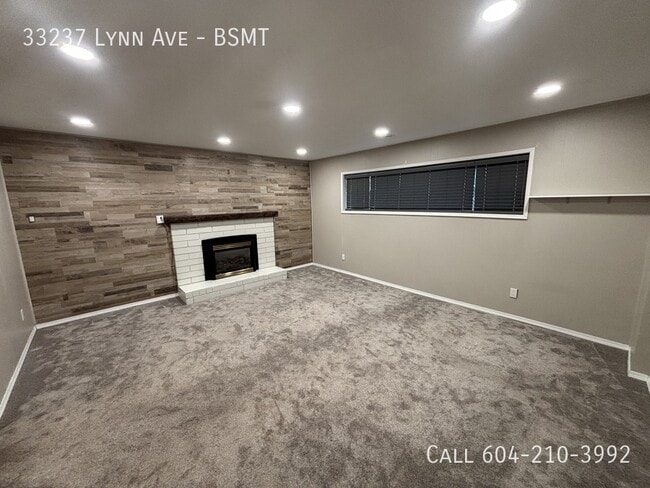 property at 33237 Lynn Ave
