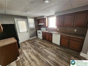 54 E North St in Bethlehem, PA - Building Photo - Building Photo