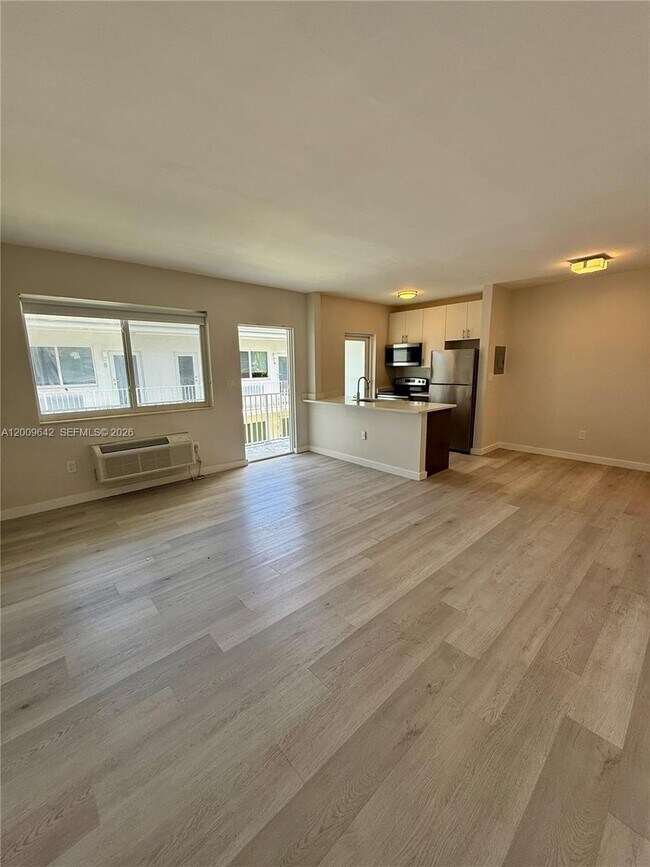 property at 1525 Michigan Ave