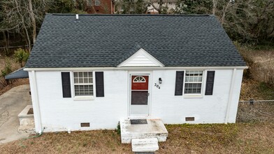 204 Red Oak Ave in Durham, NC - Building Photo - Building Photo