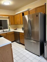 6147 Stonehenge Pl in North Bethesda, MD - Building Photo - Building Photo