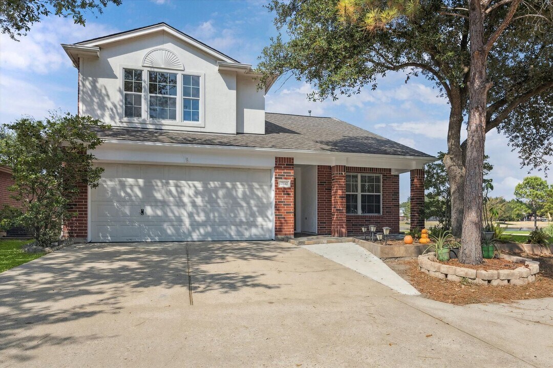 17610 Prospect Meadows Dr in Houston, TX - Building Photo