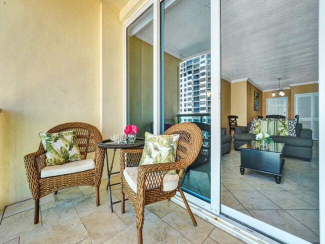 2501 S Ocean Dr in Hollywood, FL - Building Photo - Building Photo