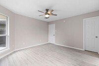 2314 Shady Pine Dr photo'