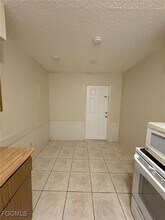 1215 SE 46th Ln in Cape Coral, FL - Building Photo - Building Photo