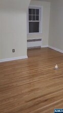 500 Weart Ave in Lyndhurst, NJ - Building Photo - Building Photo