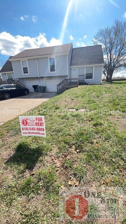 19107 E 18th St N in Independence, MO - Building Photo