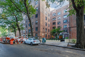 230 Park Pl in Brooklyn, NY - Building Photo - Building Photo