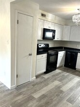 708 Ridgeside Dr in Ballwin, MO - Building Photo - Building Photo