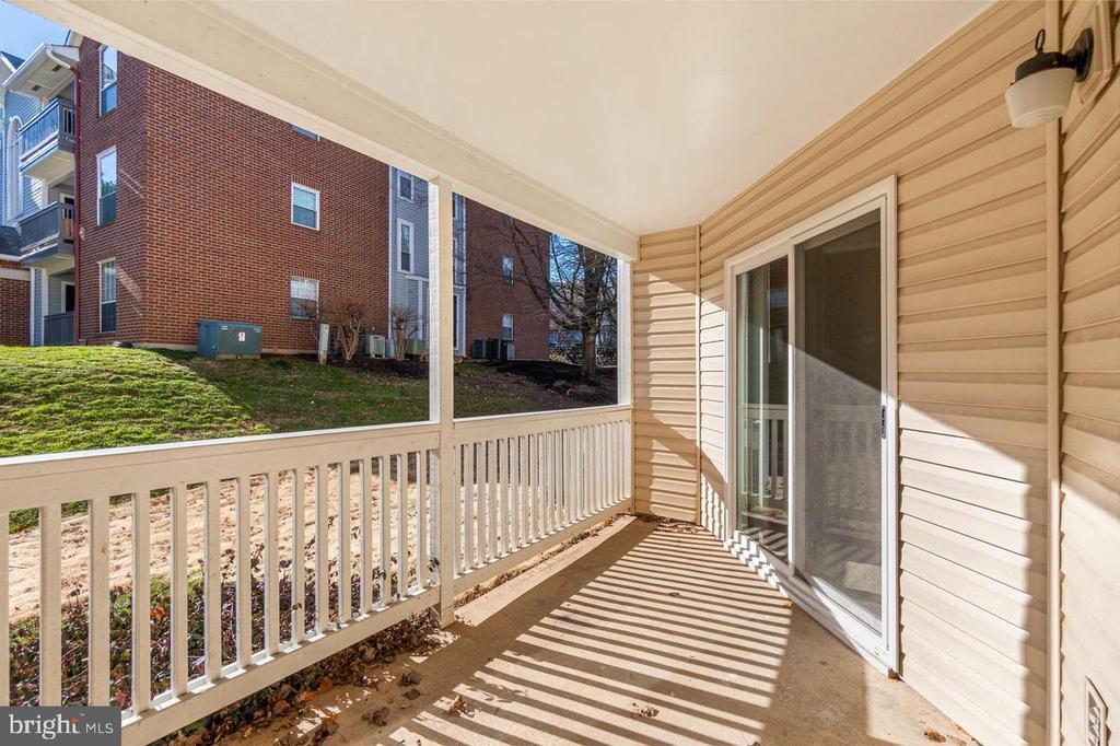 1535 Lincoln Way in McLean, VA - Building Photo