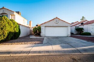 6617 Lund Dr in Las Vegas, NV - Building Photo