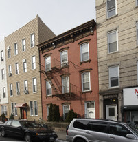 231 Calyer St in Brooklyn, NY - Building Photo