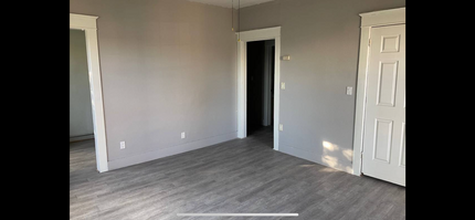 504 W 41st Dr, Unit One bedroom in Los Angeles, CA - Building Photo - Building Photo