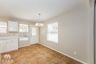 10210 Briar Rose in San Antonio, TX - Building Photo - Building Photo
