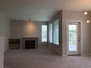 6127 Hazel Loop SE in Auburn, WA - Building Photo - Building Photo