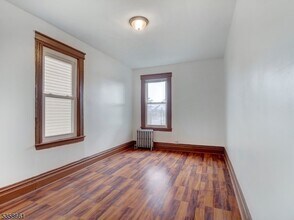 184 Hollywood Ave in East Orange, NJ - Building Photo - Building Photo