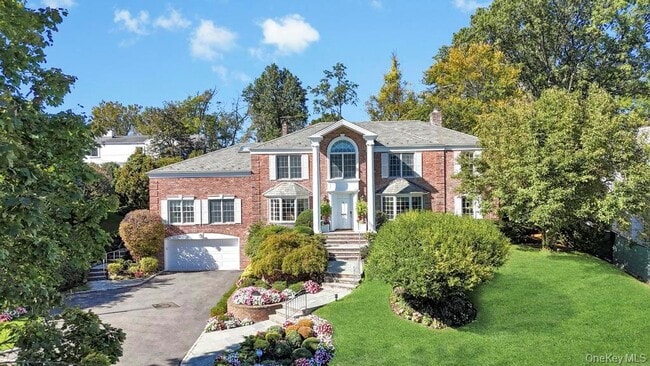 property at 22 Bayside Dr