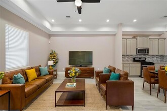 2807 Wichita St in Houston, TX - Foto de edificio - Building Photo