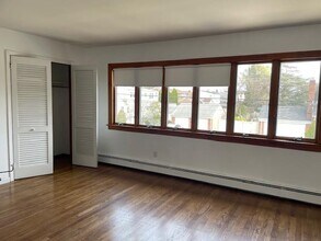 232 Catherine Ave in Franklin Square, NY - Building Photo - Building Photo