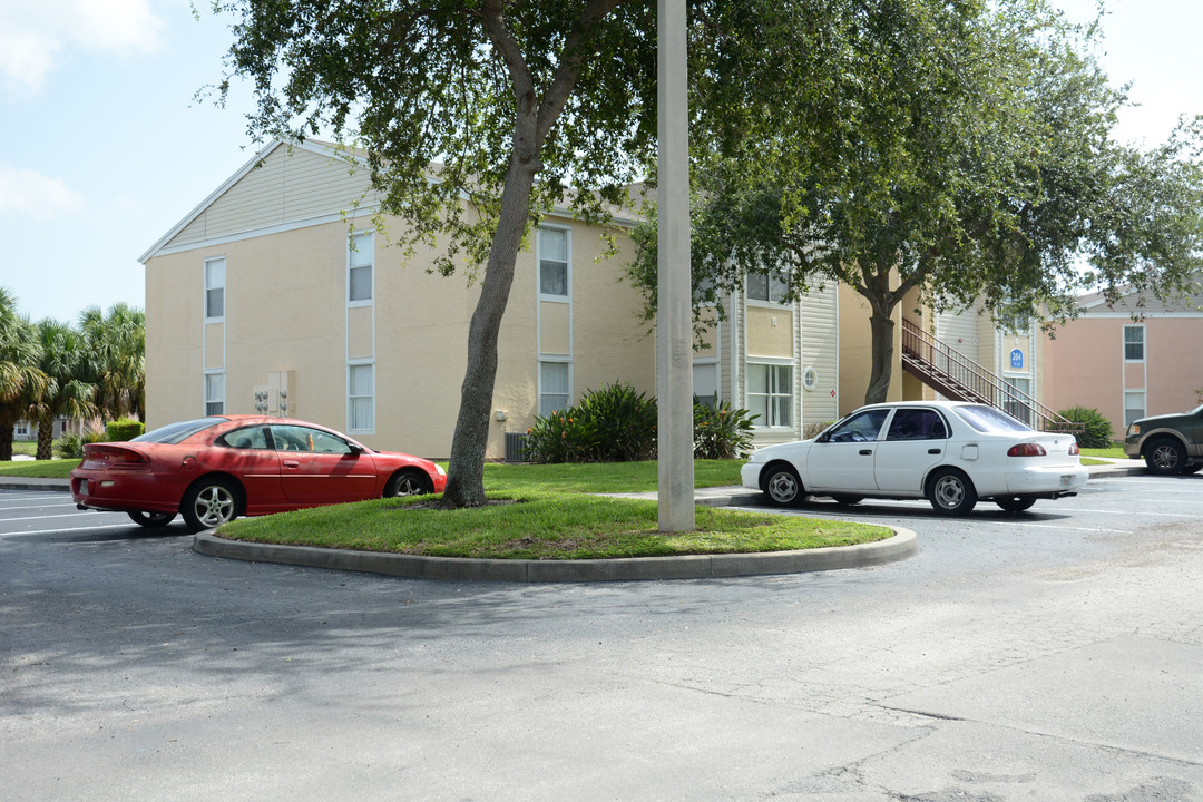 Ocean Pointe in Stuart, FL - Foto de edificio