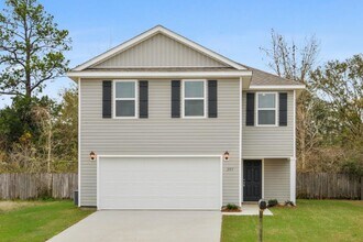 2113 Toulouse St in Ocean Springs, MS - Building Photo - Building Photo