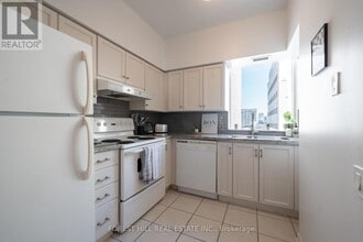 115 Richmond St E in Toronto, ON - Building Photo - Building Photo