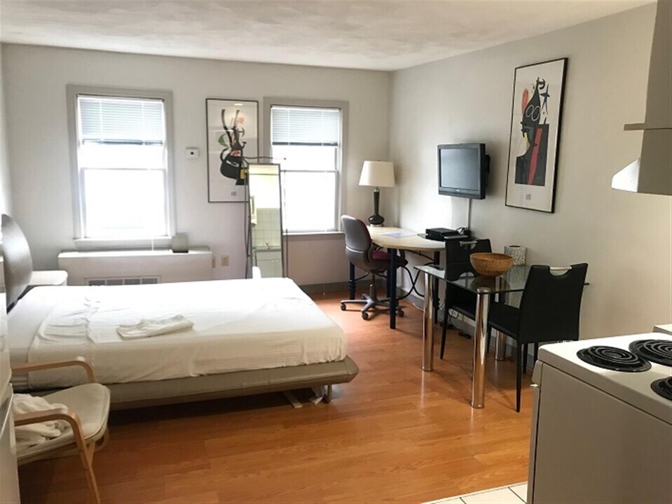 364 Harvard St in Cambridge, MA - Foto de edificio