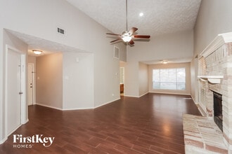 2011 Woodhue Dr in Spring, TX - Building Photo - Building Photo