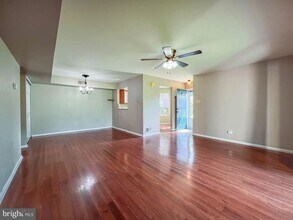 9015 Hopkins Ct in Holland, PA - Building Photo - Building Photo
