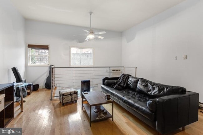 property at 515 S 6th St