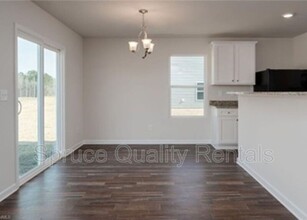 3998 Meredith Woods Ln in Winston-Salem, NC - Building Photo - Building Photo