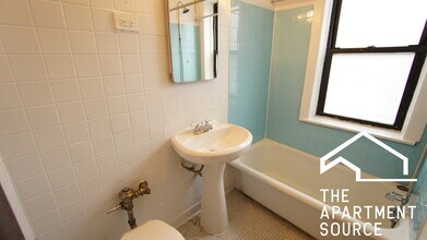 2706 N Spaulding Ave in Chicago, IL - Foto de edificio - Building Photo