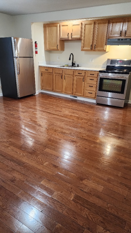 42 S Adams St in Akron, OH - Foto de edificio - Building Photo