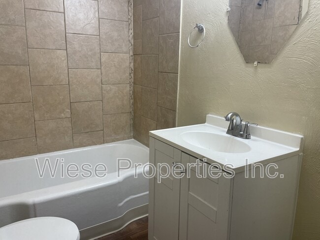423 E Keys Ave in Springfield, IL - Building Photo - Building Photo