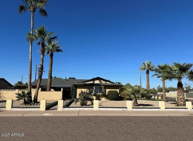 2848 E Turquoise Dr in Phoenix, AZ - Building Photo - Building Photo