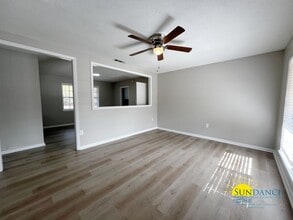 209 Forrest Pkwy in Crestview, FL - Building Photo - Building Photo