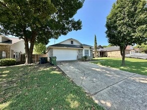 1416 Woodfern Dr in Arlington, TX - Building Photo - Building Photo
