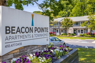 Beacon Pointe Apartments and Townhomes in Sparrows Point, MD - Foto de edificio - Building Photo
